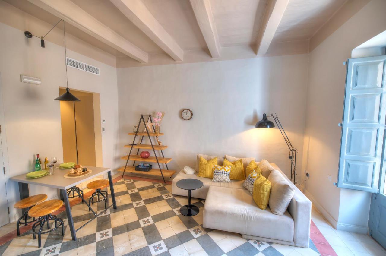 Charming & Traditional Flat In City Center Esch1-2 バレッタ エクステリア 写真