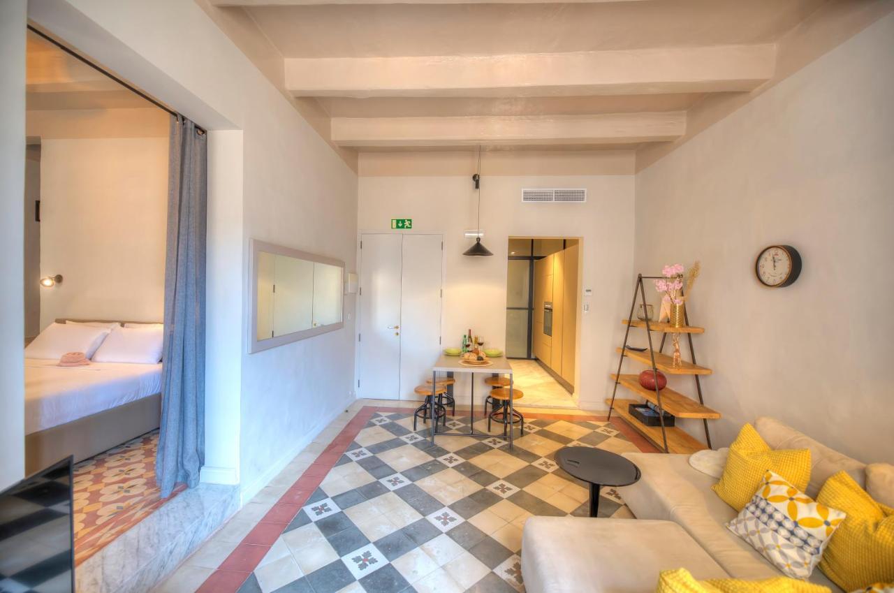 Charming & Traditional Flat In City Center Esch1-2 バレッタ エクステリア 写真