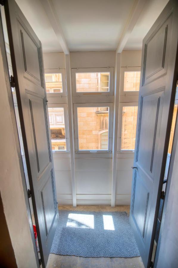 Charming & Traditional Flat In City Center Esch1-2 バレッタ エクステリア 写真